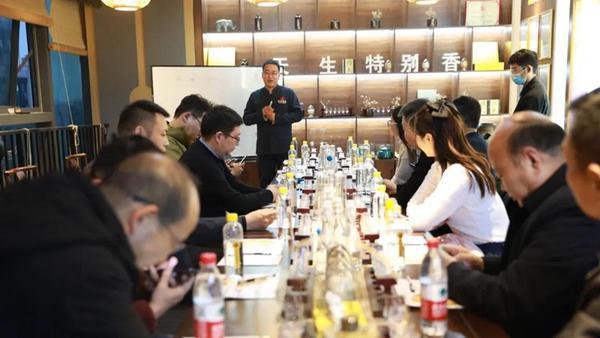 12月24日,在河南日报报业集团豫酒宣传工作领导小组